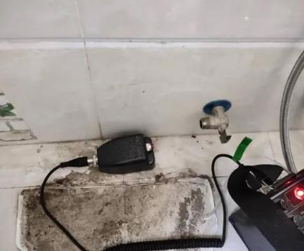 高碑店屋顶漏水维修公司分享下卫生间漏水的危害及解决方法